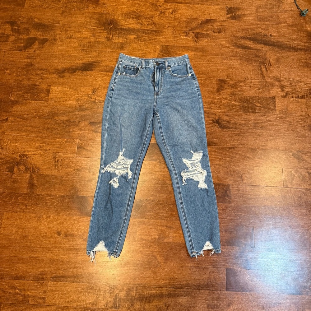 American Eagle Outfitters Blue Distressed Boyfriend Jeans